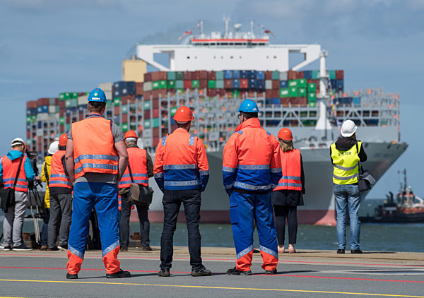Containerschiff OOCL Hong Kong