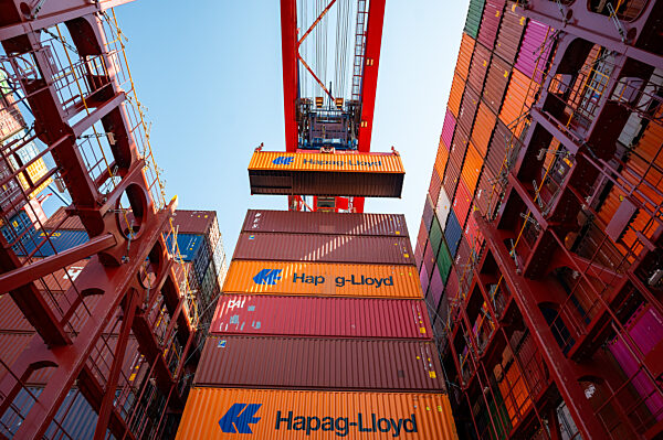 Auf dem Hapag-Lloyd-Flaggschiff "Berlin Express"