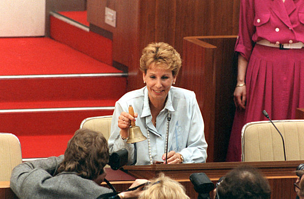 Konstituierende Sitzung der ersten frei gewählten Volkskammer