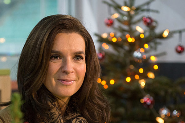 Katarina Witt präsetiert Show "Disney on Ice"