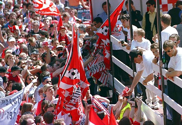 Fußball-Bundesliga: Meisterfeier in Kaiserslautern