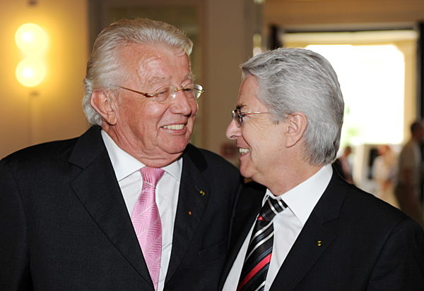 Bundesverdienstkreuze für das Ehepaar Heck