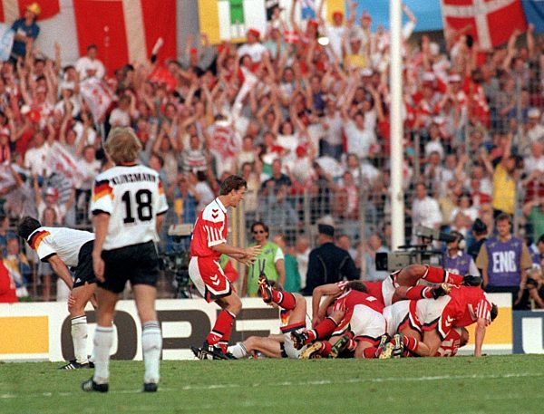 Fußball-EM '92: Finale: Die Dänen im Torjubel