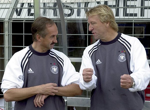 Fußball: Uli Stielike und Horst Hrubesch