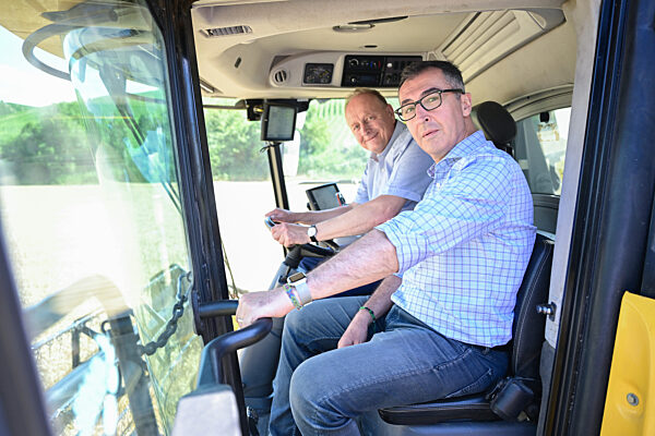 Özdemir besucht Bauernpräsident