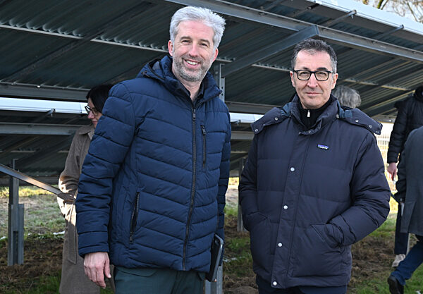 Treffen von Özdemir und Palmer in Solarthermie-Park Tübingen