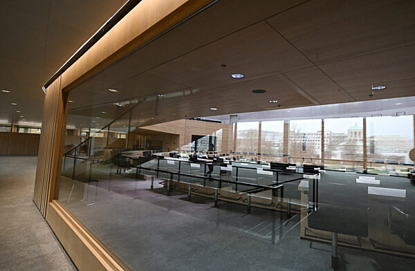 Landtagswahl in Baden-Württemberg - Plenarsaal im Landtag