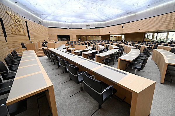 Landtagswahl in Baden-Württemberg - Plenarsaal im Landtag