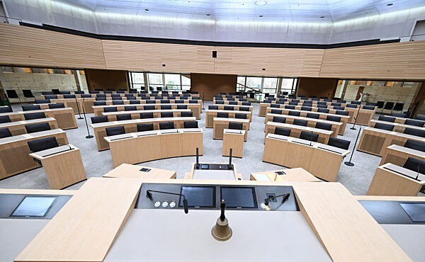 Landtagswahl in Baden-Württemberg - Plenarsaal im Landtag