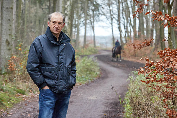 EXCLUSIVE - Ein Spaziergang mit Peter Heinrich Brix