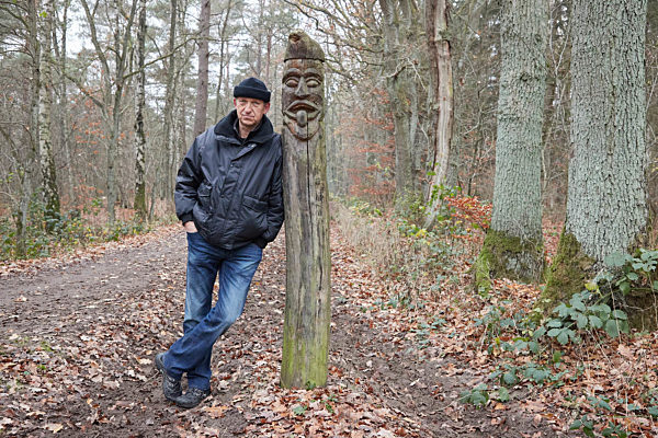 EXCLUSIVE - Ein Spaziergang mit Peter Heinrich Brix