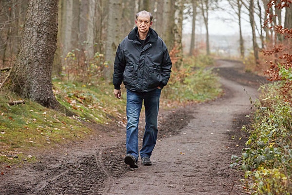 EXCLUSIVE - Ein Spaziergang mit Peter Heinrich Brix