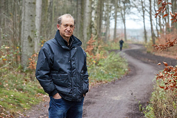 EXCLUSIVE - Ein Spaziergang mit Peter Heinrich Brix