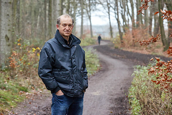 EXCLUSIVE - Ein Spaziergang mit Peter Heinrich Brix