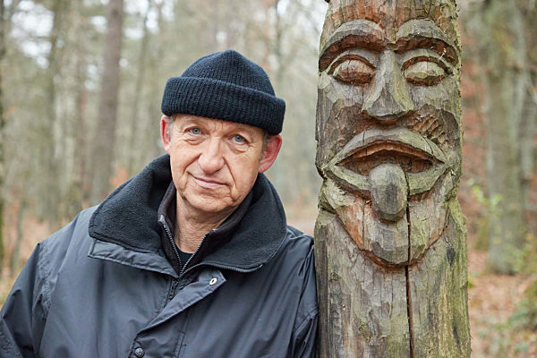 EXCLUSIVE - Ein Spaziergang mit Peter Heinrich Brix