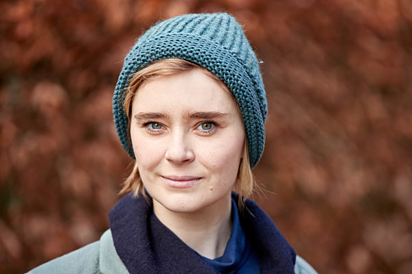 EXCLUSIVE - Ein Spaziergang mit Schauspielerin Bobyleva