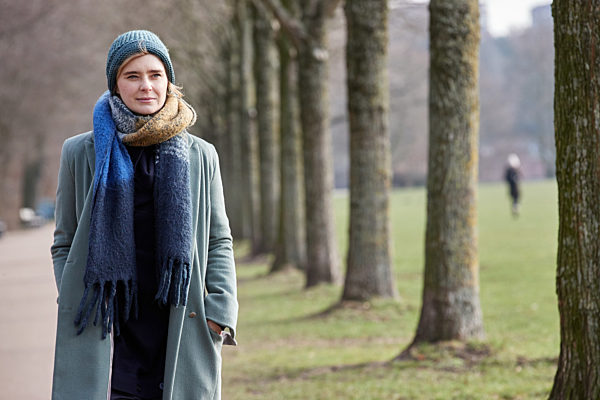 EXCLUSIVE - Ein Spaziergang mit Schauspielerin Bobyleva