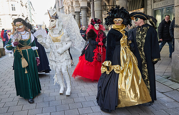 Venezianischer Maskenzauber in Hamburg