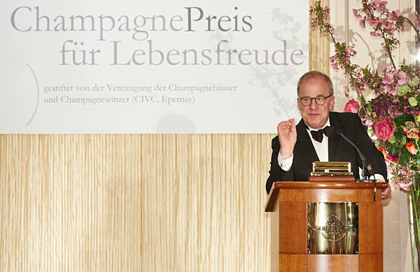 Startenor Rolando Villazón erhält Champagne-Preis