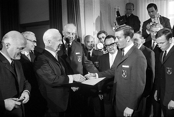 Soccer World Cup 1966 - Welcome of German soccer team  in Bonn
