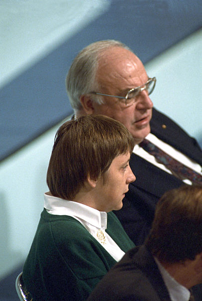 CDU Parteitag 1991 in Dresden - Kohl und Merkel