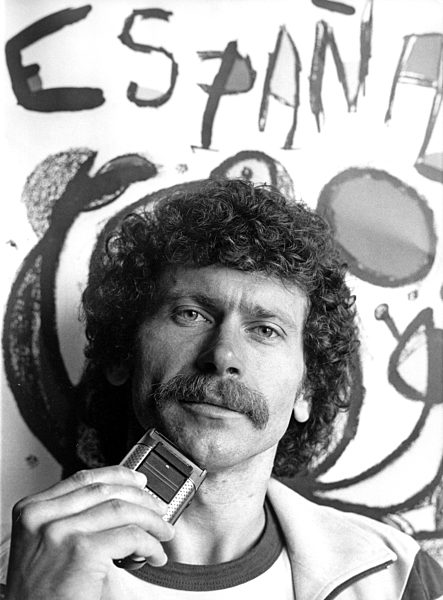 Fußball: Paul Breitner rasiert sich