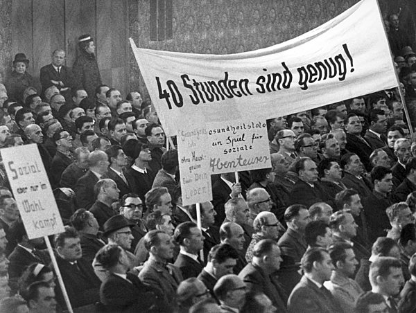 Gewerkschaftsprotest - 40 Stunden sind genug