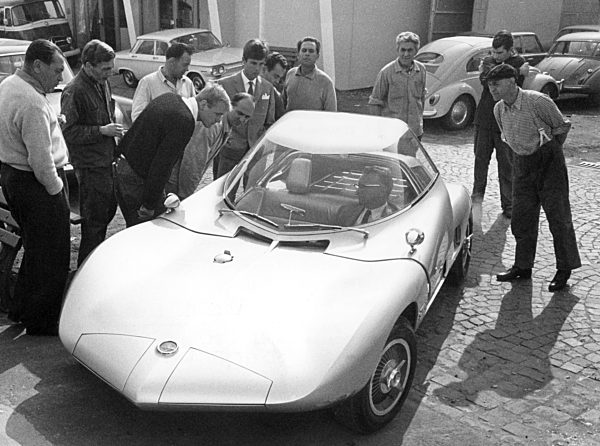 IAA in Frankfurt 1963 - Sportwagen Designstudie von McLay