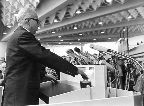 Federal President Heinemann opening reception system at Frankfurt Airport West