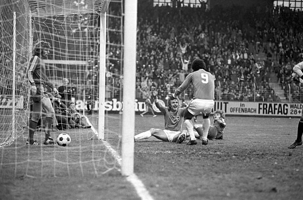 1. Fußball Bundesliga 1973 - Kickers Offenbach - FC Bayern München 2:2