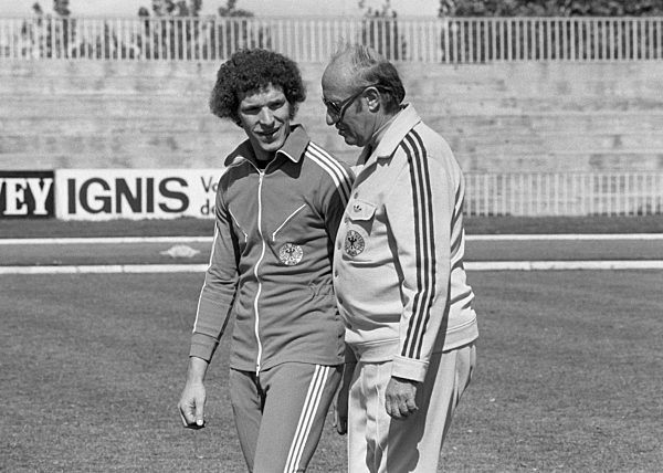 Fußball: Spanien - Deutschland 1:1 (1976 in Madrid)