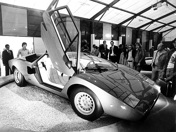 Internationale Automobilausstellung in Frankfurt 1975
