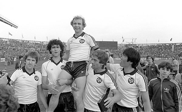 Fußball: DFB-Pokalfinale '81: Eintracht Frankfurt siegt
