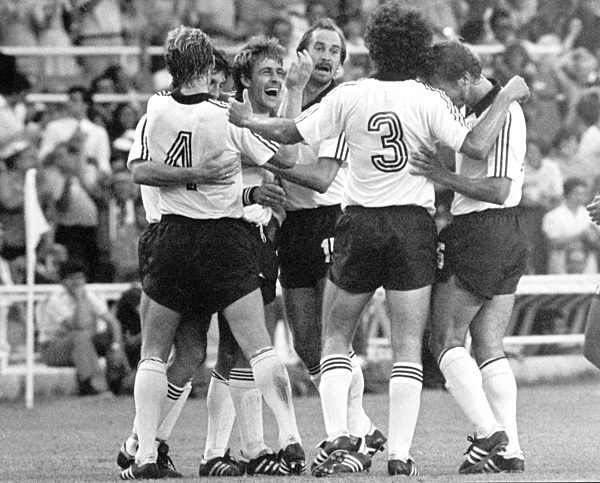 Fußball-WM '82: Deutschland - Frankreich 3:3 n.V./5:4 n. Elfm.