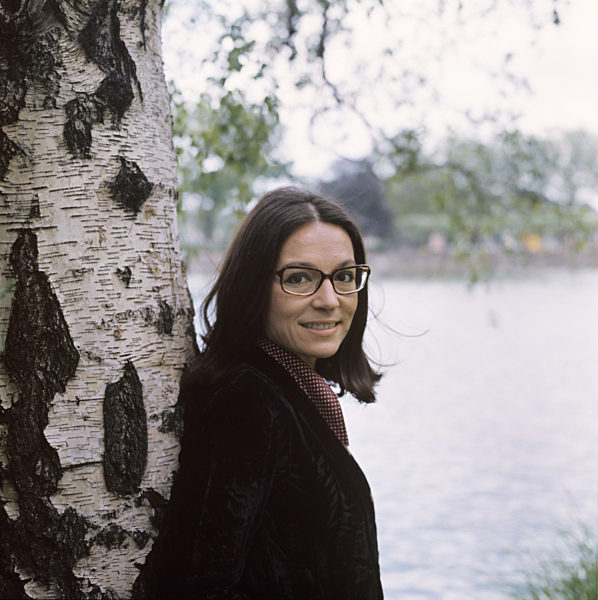 Nana Mouskouri