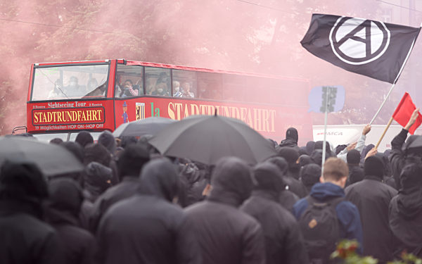 "Wir sind alle LinX"-Demo in Leipzig