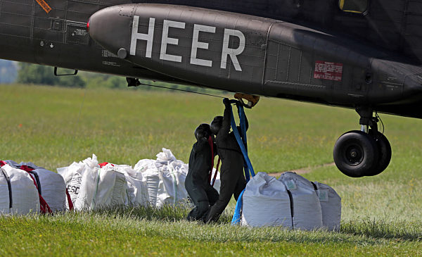 Hochwasser Sachsen-Anhalt - Bitterfeld