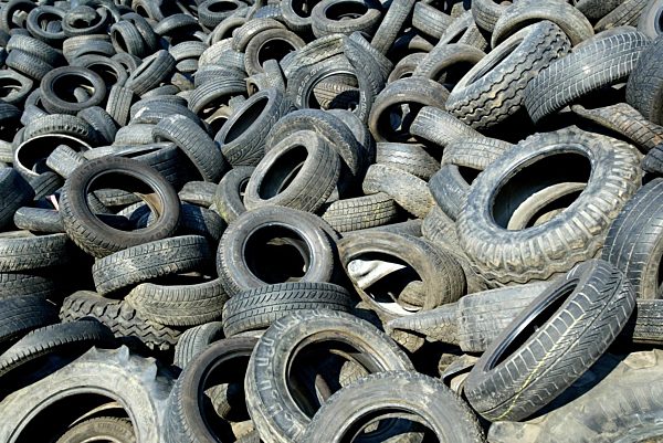 Lech: Entsorgung alter Fahrzeugreifen