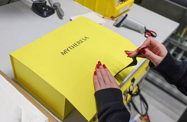 Mytheresa eröffnet Logistikzentrum in Schkeuditz