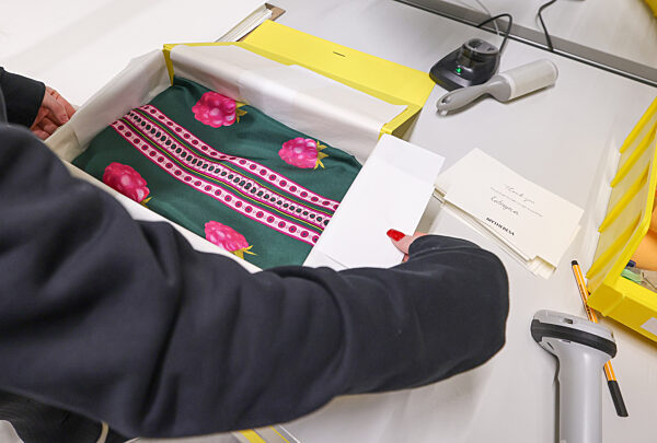 Mytheresa eröffnet Logistikzentrum in Schkeuditz