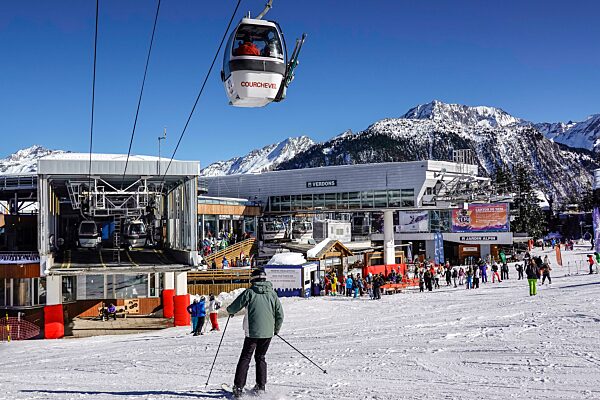 Bergbahnen Verdons und Jardin Alpin, Ortszentrum Couchevel, Departement Savoie, Frankreich, Europa
