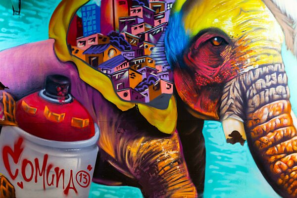 Graffiti an den Hauswand, Comuna 13, Medellin, Kolumbien, Südamerika