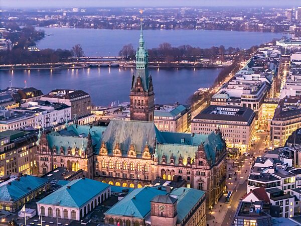 Illustrationen, Symbolbilder, Grafiken (Bürgerschaftswahl Hamburg 2025) Symbolfotos, Rathaus, Plenarsaal, Stadtansichten und mehr ....