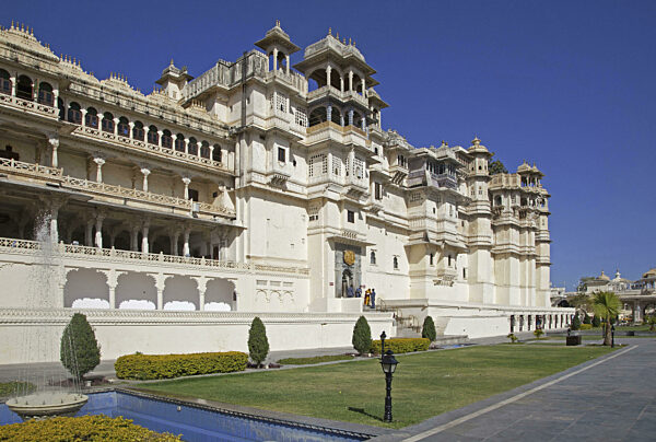 Der Stadtpalast in Udaipur, Rajasthan, Indien, Asien