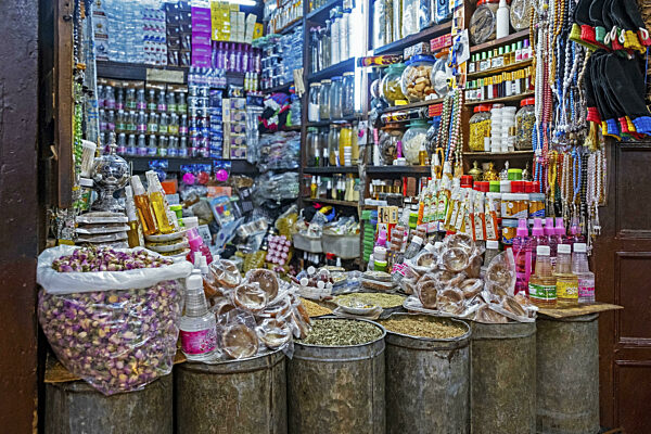 Kleiner Laden, Geschäft in der alten Medina der Stadt Fes, Fez, Fez Meknes...
