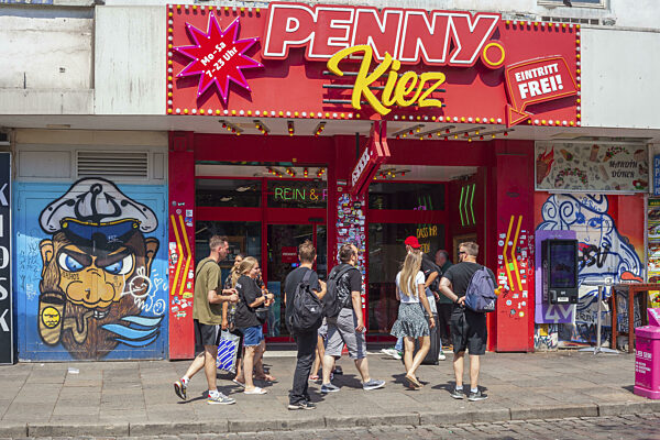 Penny Markt im Kiez, Reeperbahn, St. Pauli, Hamburg, Deutschland, Europa