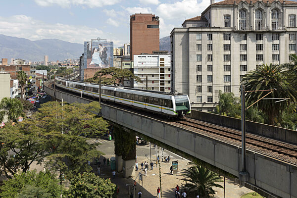 Metro, Medellin, Kolumbien, Südamerika