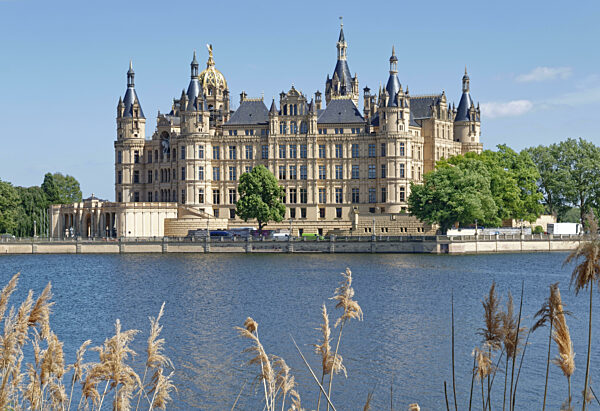 Das Schweriner Schloss, die ehemalige Hauptresidenz der Herzöge und...