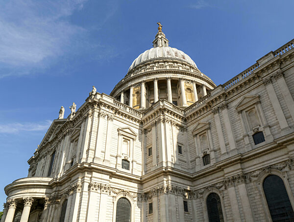 Kuppel der St. Paul's Kathedrale, City of London, London, England...