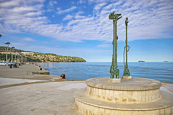 Ukmarjev Platz in Stadt Koper, Slowenien